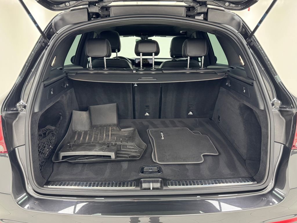 Used 2021 Mercedes-Benz GLC 300 image 37