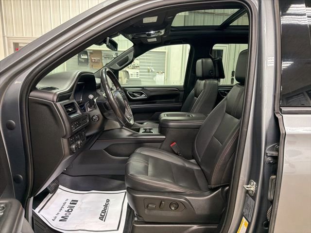 Used 2022 Chevrolet Suburban RST w/ Luxury Package image 10