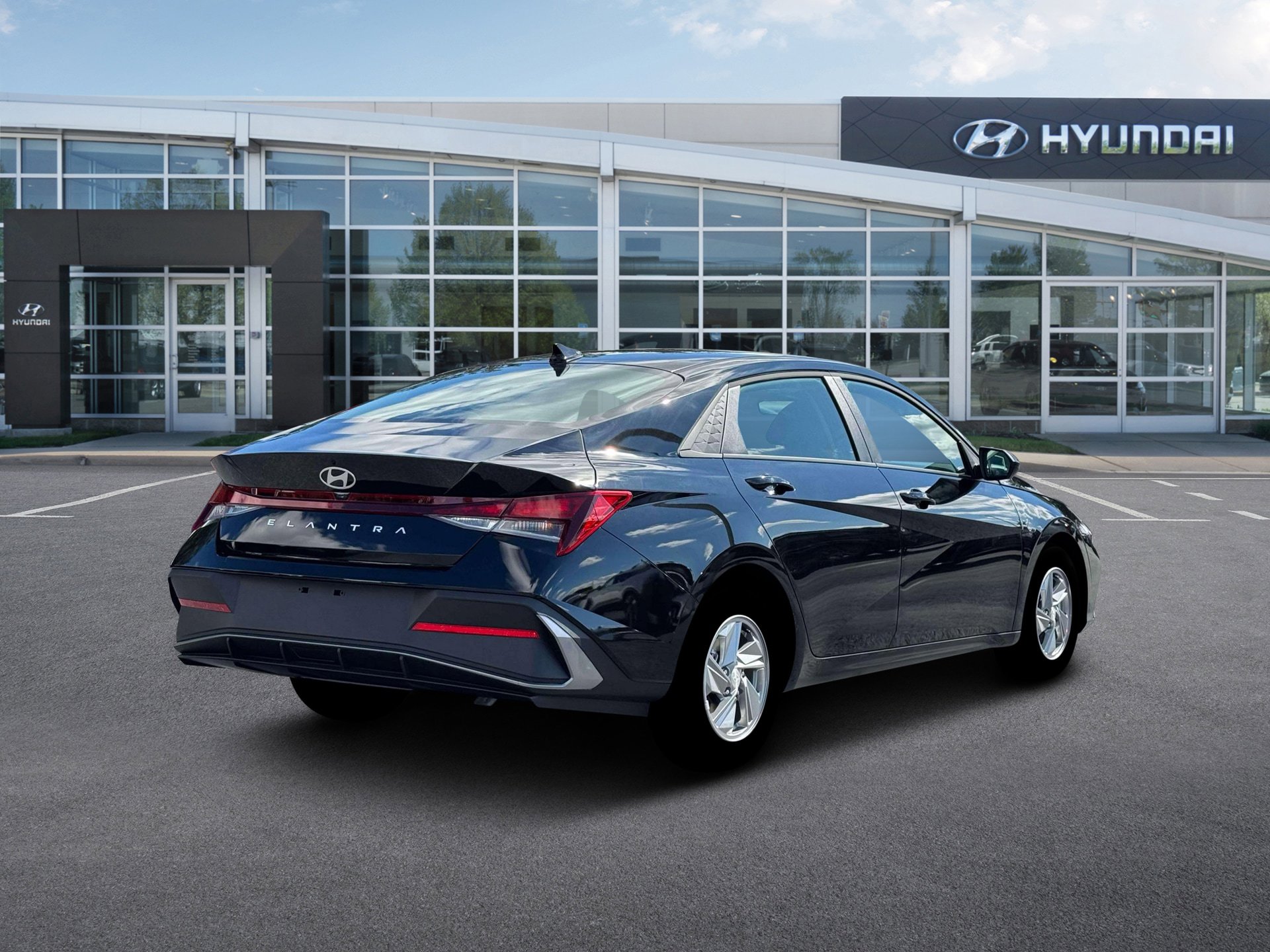 New 2026 Hyundai Elantra SE FWD image 7