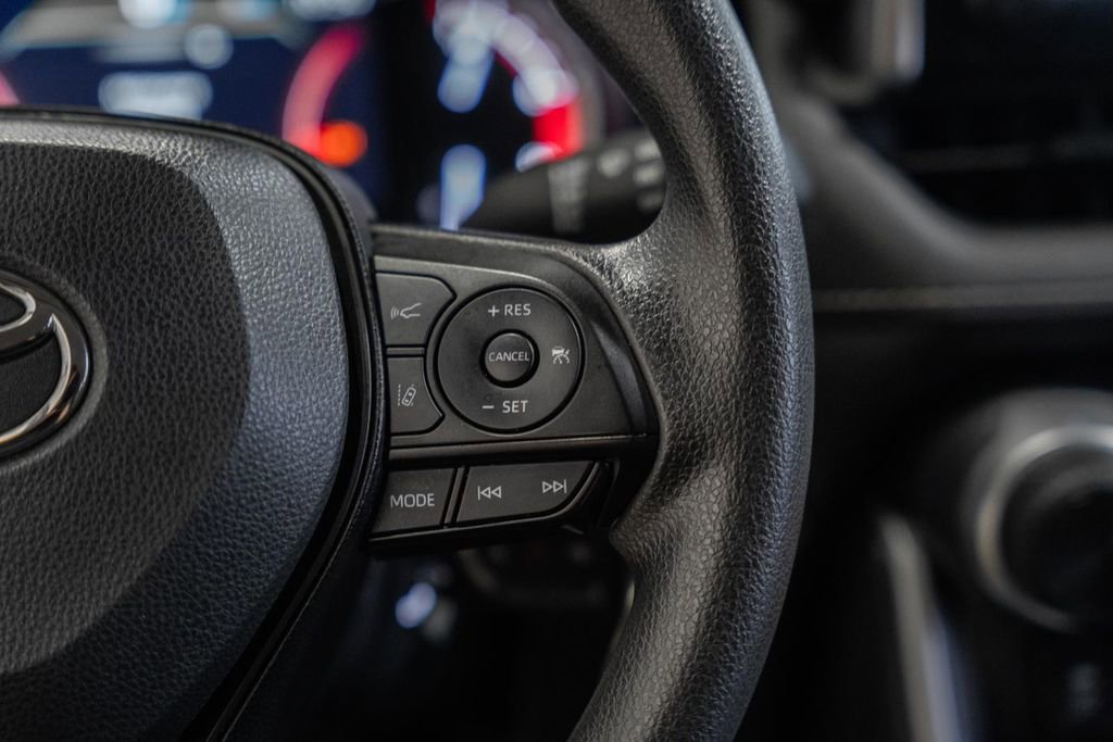 Used 2024 Toyota RAV4 LE image 21