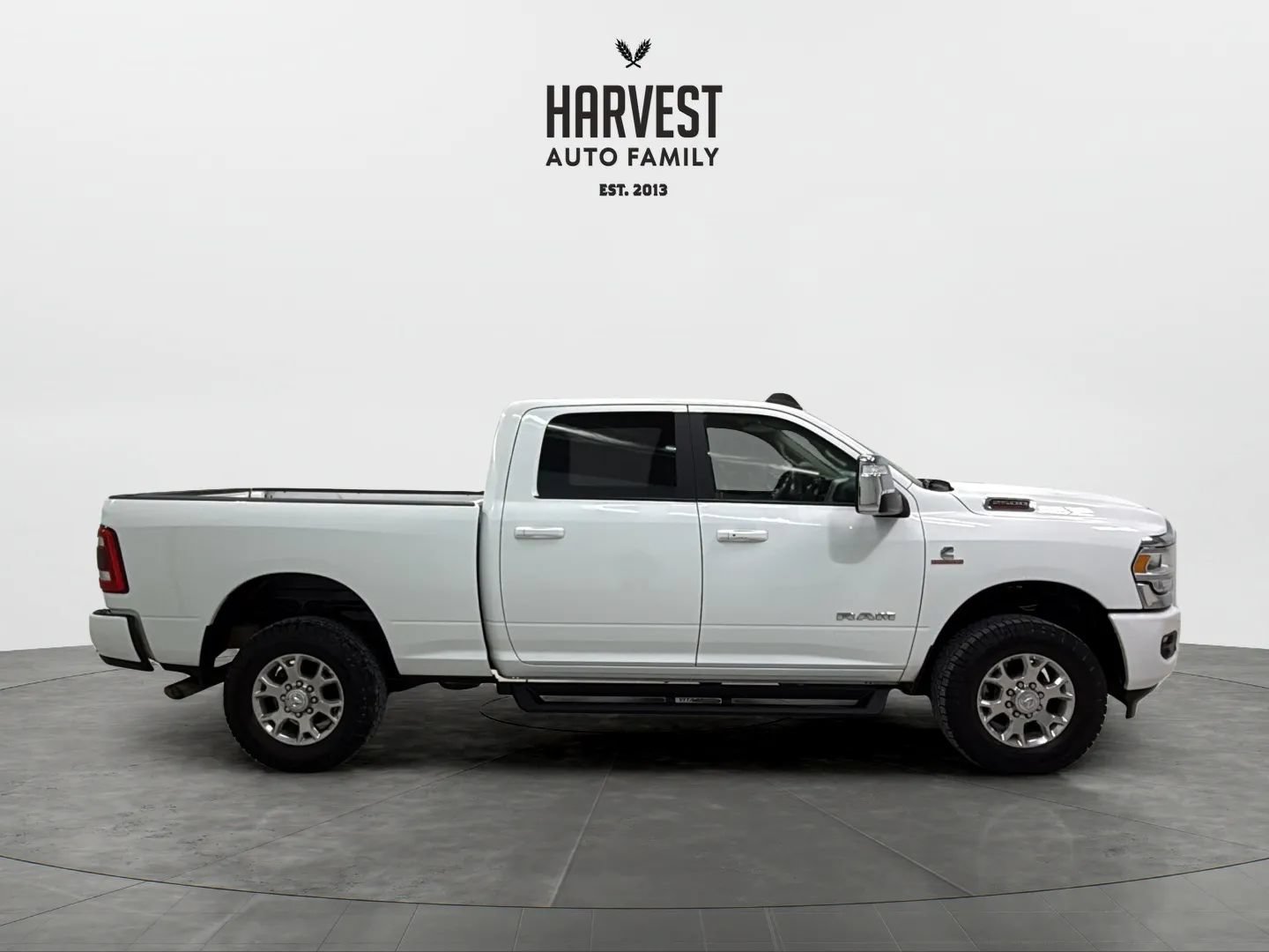 Used 2024 RAM 2500 Laramie AWD/4WD image 8