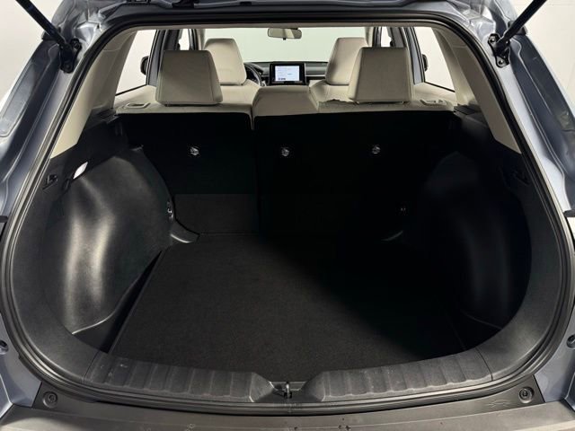 Used 2024 Toyota Corolla Cross L image 25