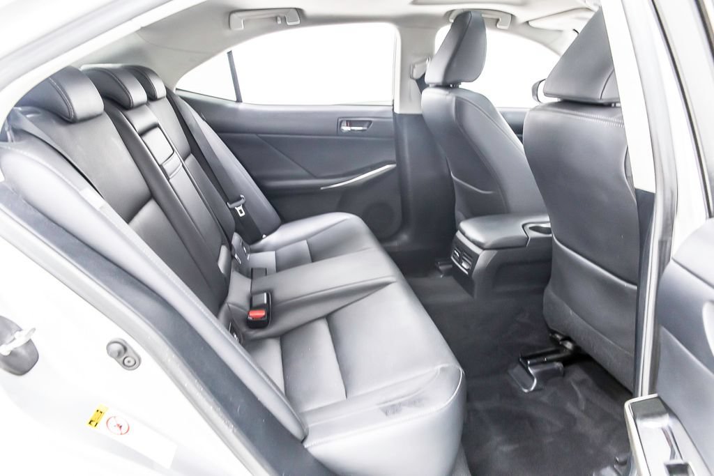 Used 2016 Lexus IS 200t RWD image 34