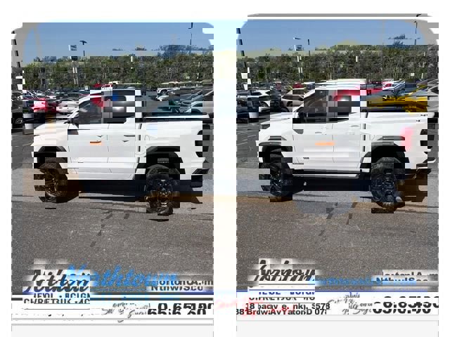 New 2025 GMC Canyon Elevation w/ Convenience Package image 9