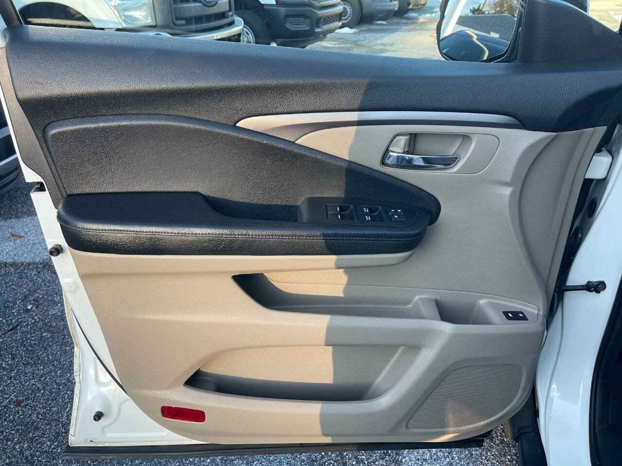 Used 2017 Honda Pilot EX-L image 24