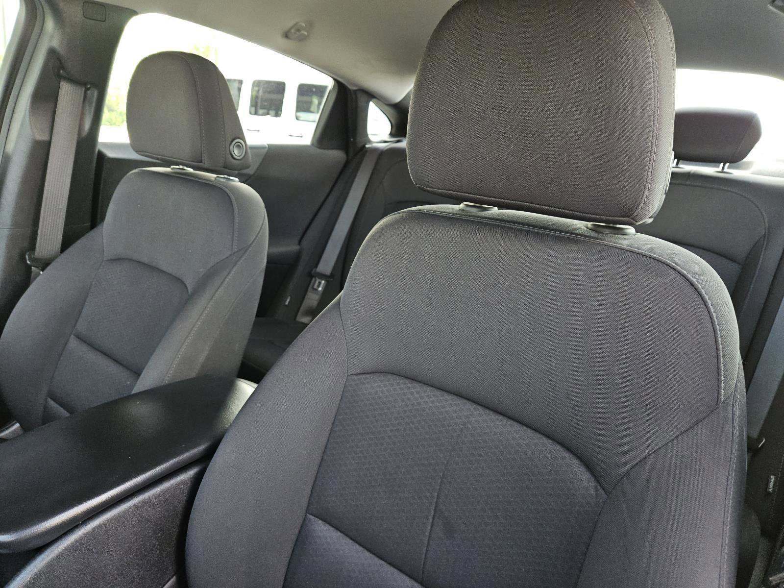 Used 2019 Chevrolet Malibu RS image 23