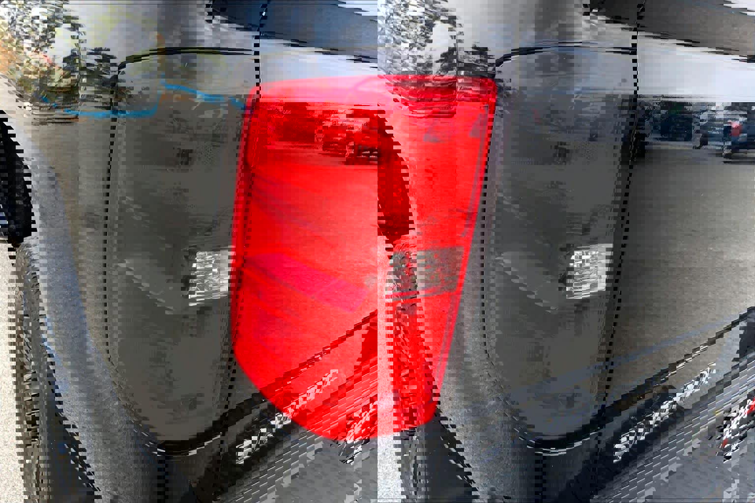 Used 2017 Chevrolet Silverado 2500 LTZ w/ Midnight Edition image 27