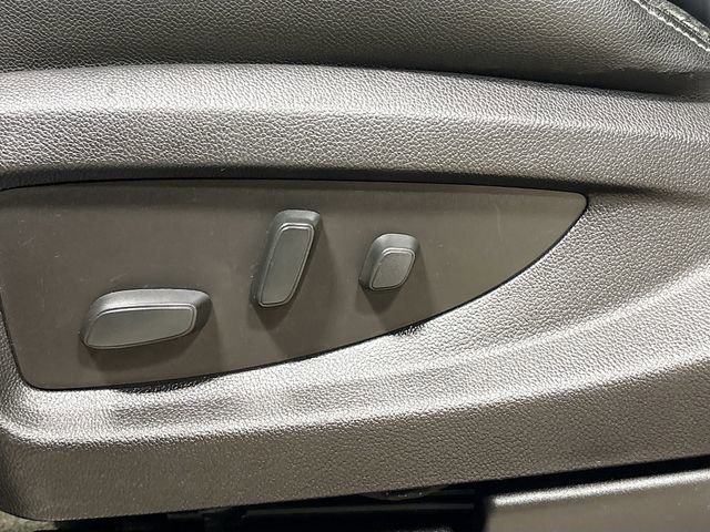 Used 2018 Chevrolet Tahoe LT image 21