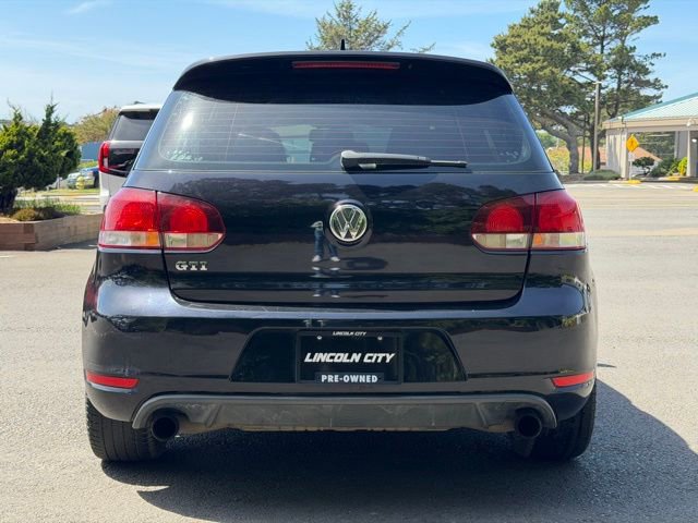 Used 2012 Volkswagen Golf 4-Door FWD image 6