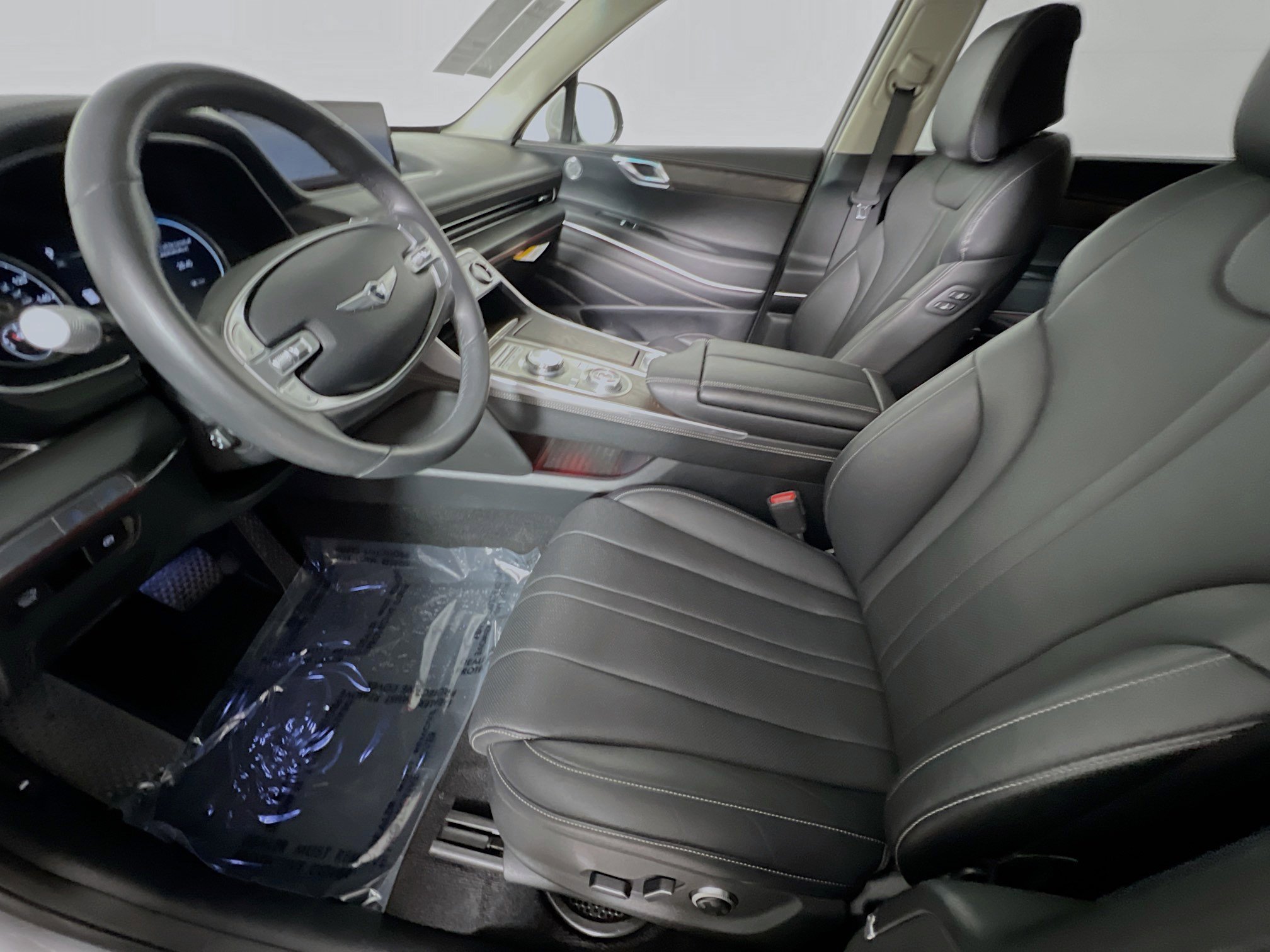 Used 2024 Genesis GV80 2.5T AWD/4WD image 15