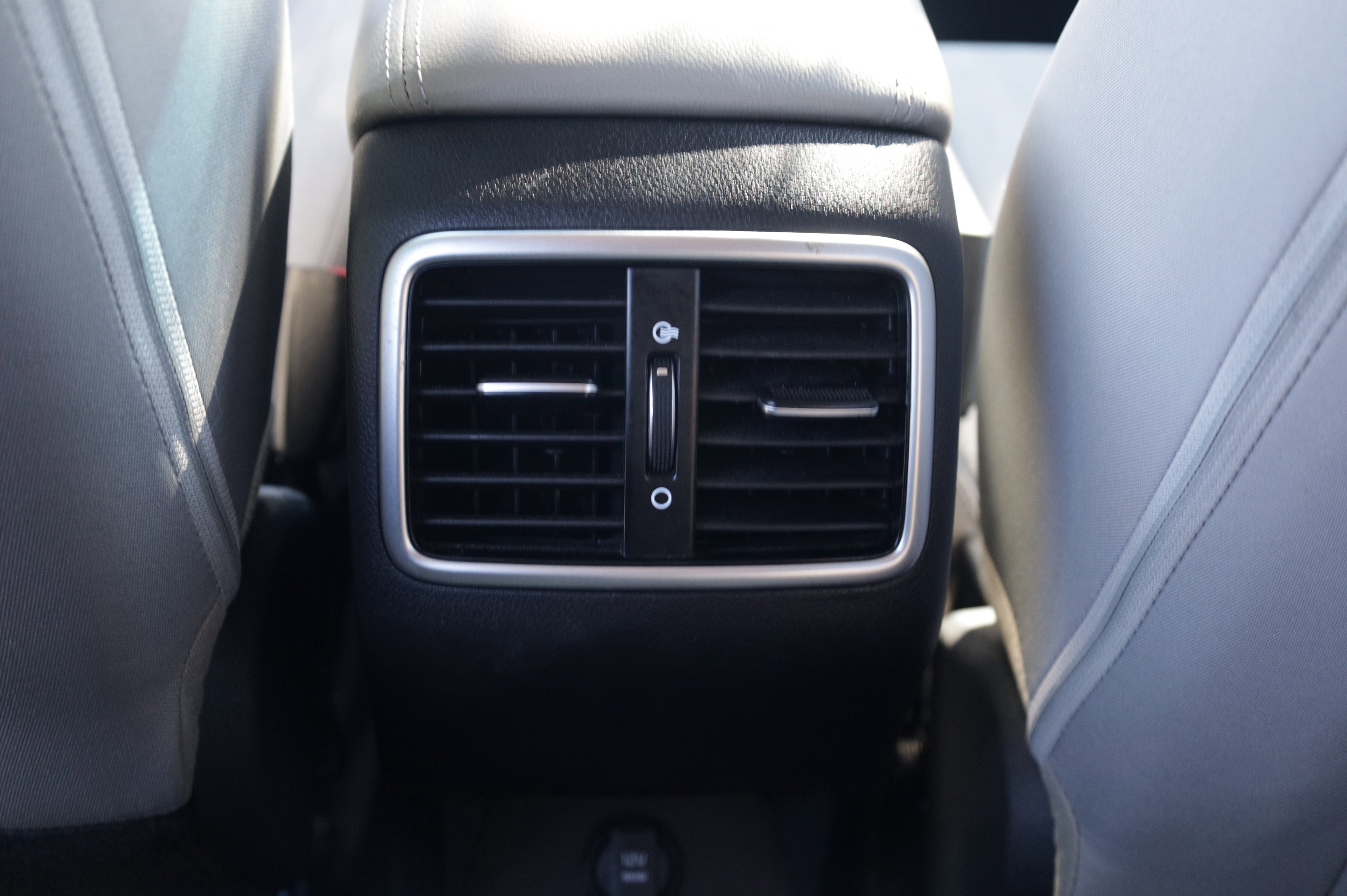 Used 2020 Kia Sportage LX FWD image 14