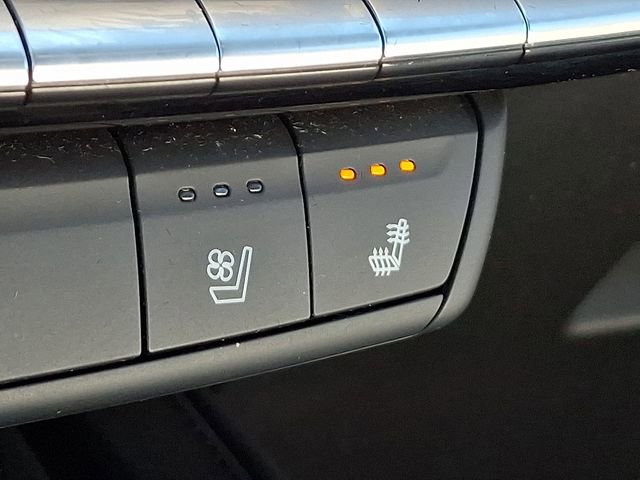 Used 2024 Cadillac XT4 Sport image 24