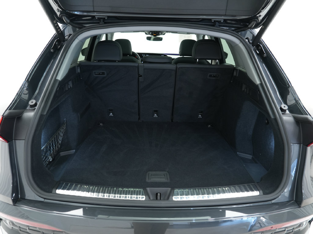 Certified 2025 Audi Q5 Premium w/ Convenience Package AWD/4WD image 31