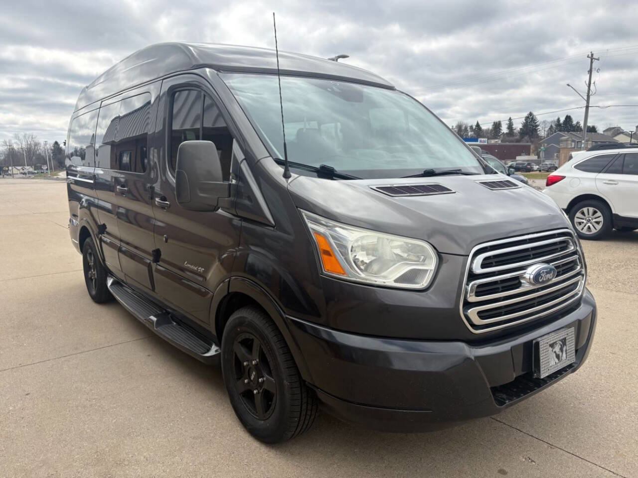 Used 2015 Ford Transit 150 130 Low Roof w/ Exterior Upgrade Package RWD image 7