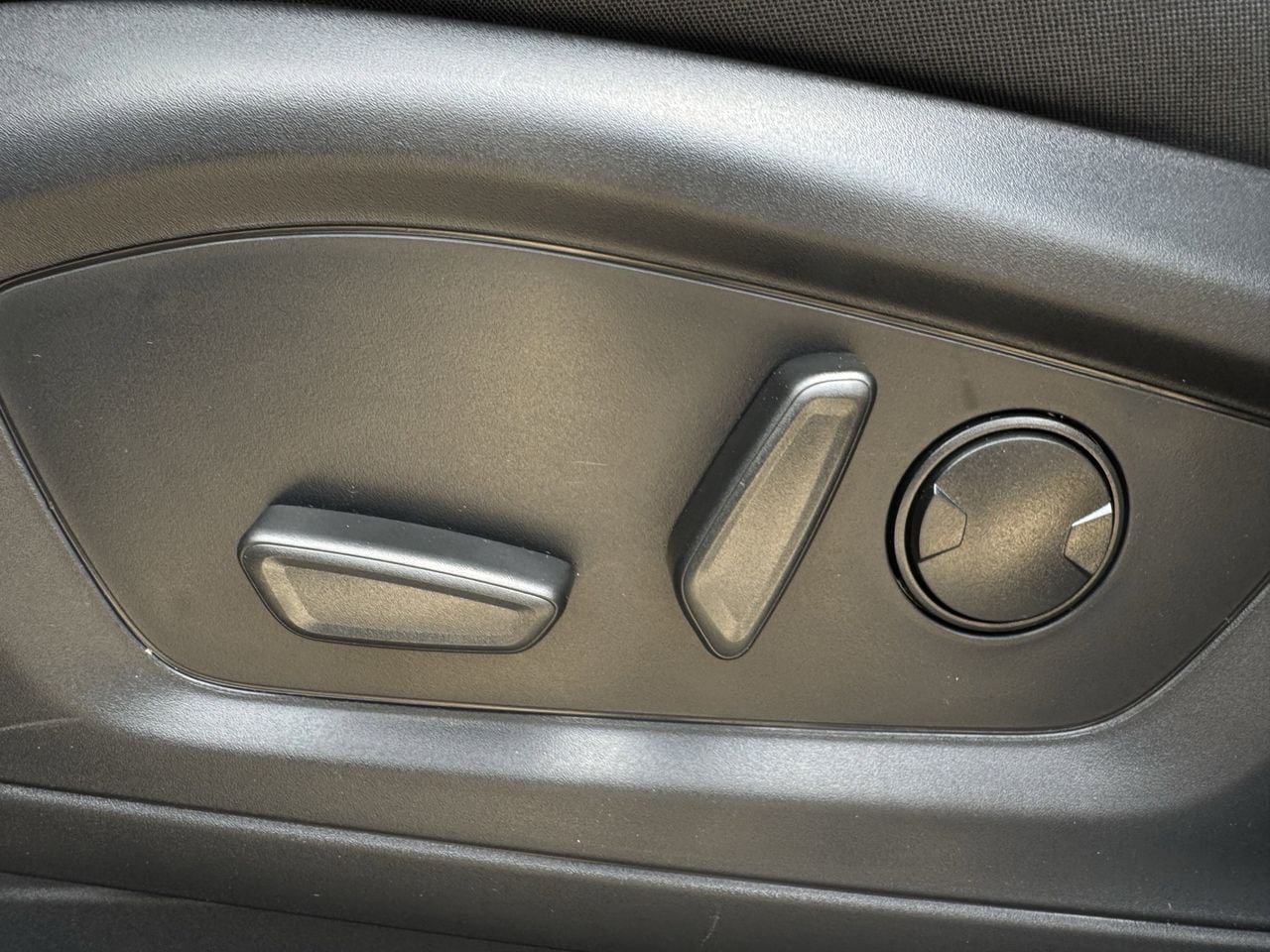 New 2026 Ford Explorer Active AWD/4WD image 22