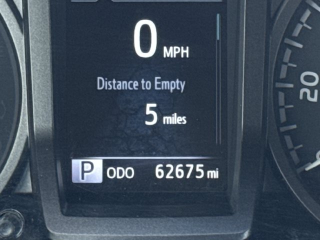 Used 2021 Toyota Tacoma TRD Sport AWD/4WD image 17