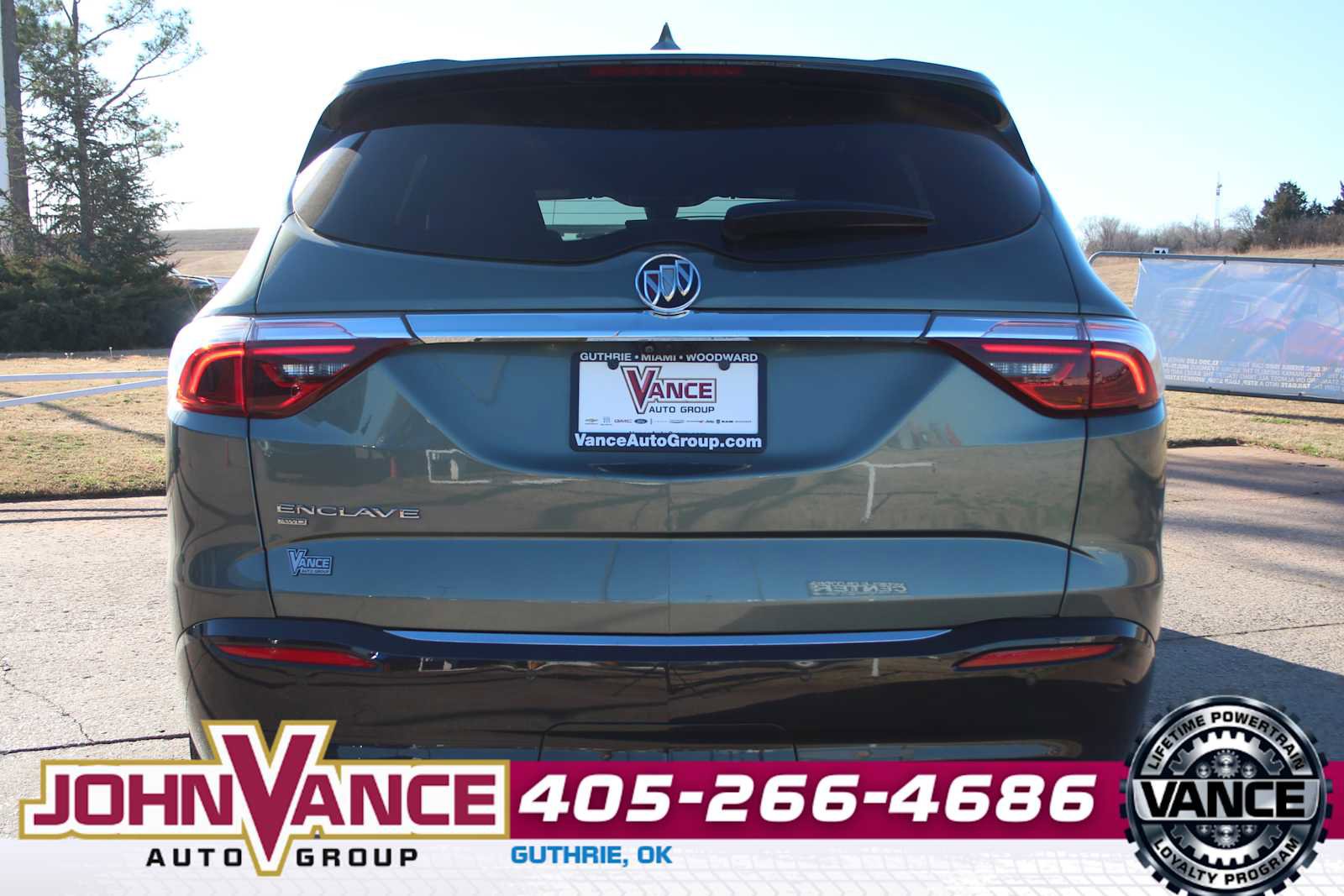 Used 2023 Buick Enclave Premium w/ Experience Buick Package image 8