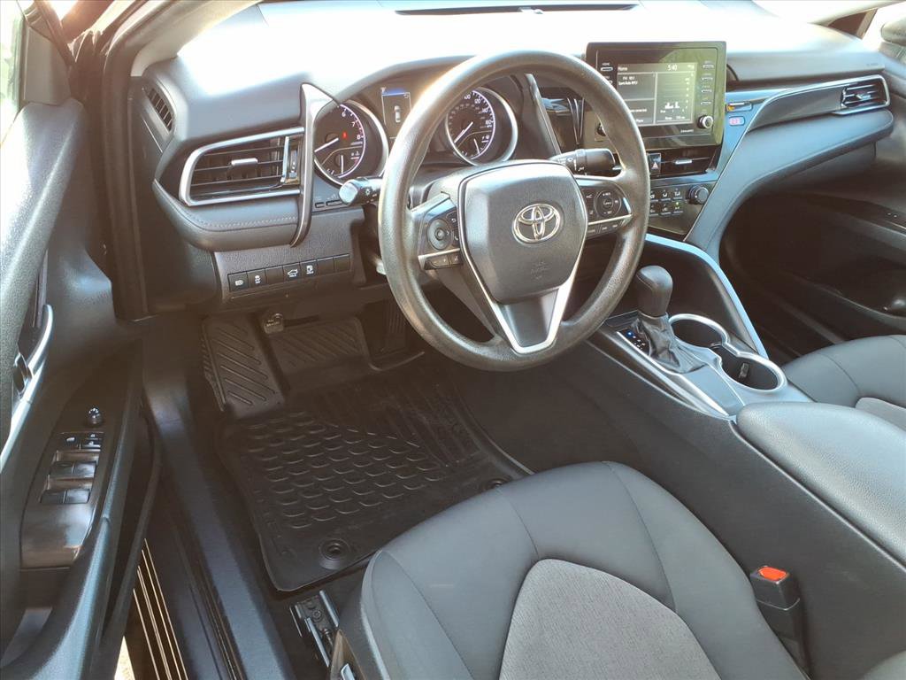 Used 2021 Toyota Camry LE w/ Convenience Package image 17
