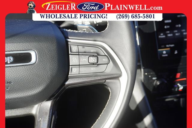 Used 2023 Jeep Grand Cherokee L Laredo w/ Luxury Tech Group I image 27