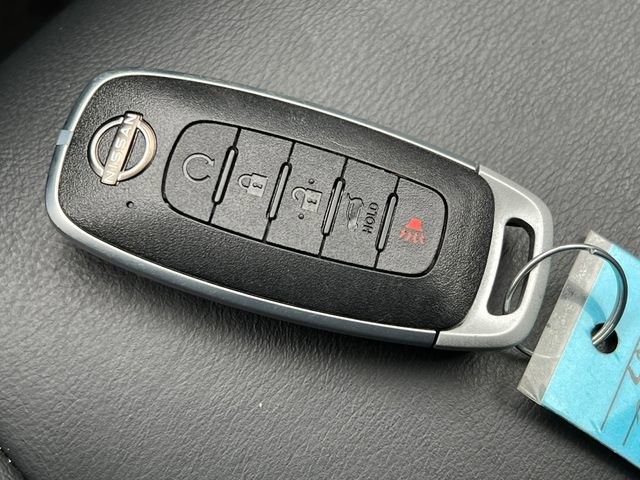 Used 2024 Nissan Rogue SL w/ SL Premium Package image 31