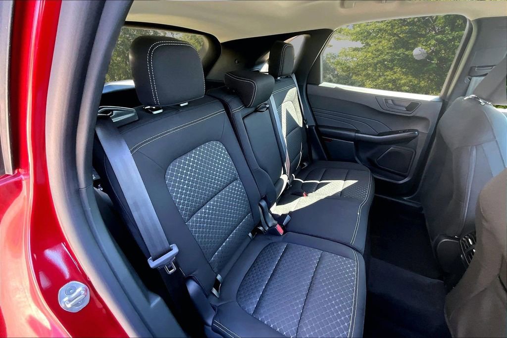 New 2026 Ford Escape Active w/ Tech Pack #1 FWD image 9