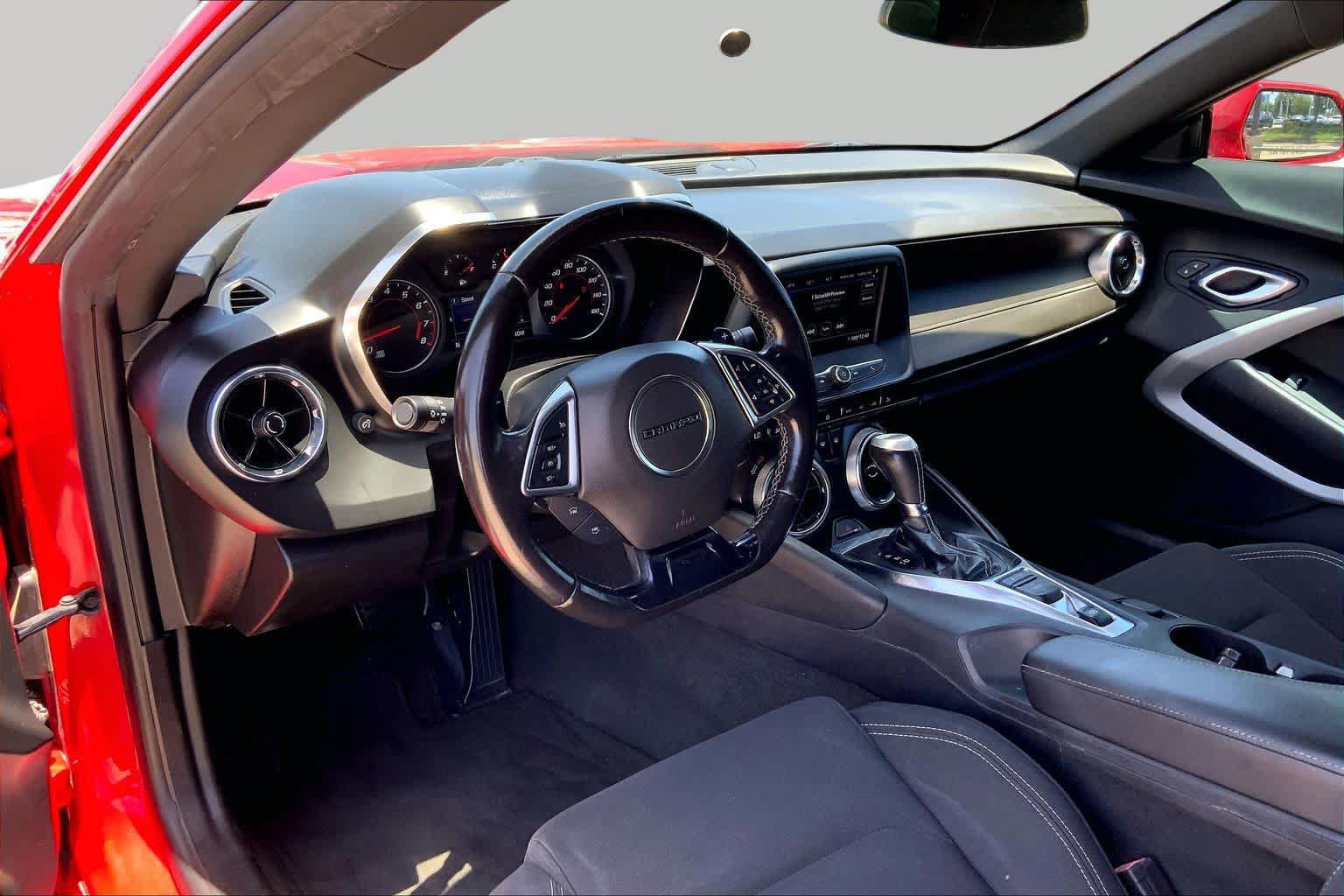 Used 2020 Chevrolet Camaro LT RWD image 14