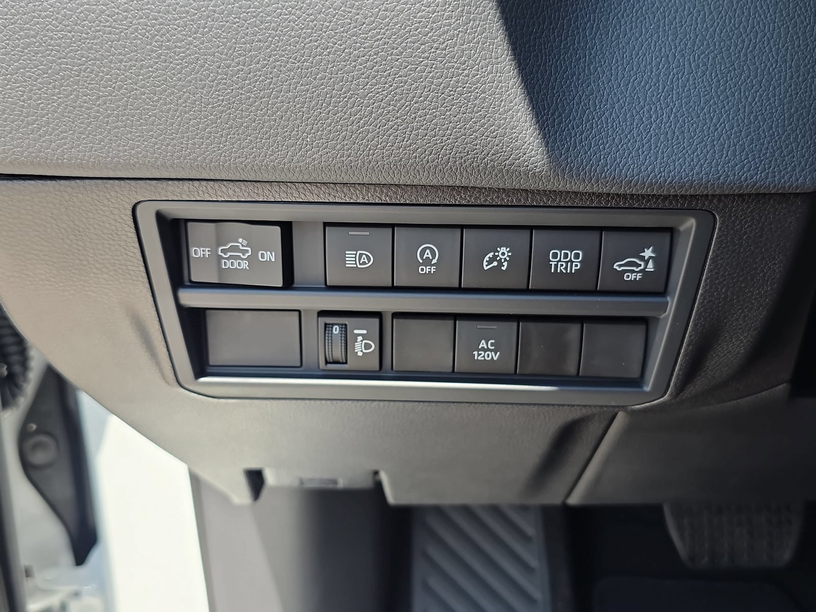 New 2026 Toyota Tundra Limited AWD/4WD image 22