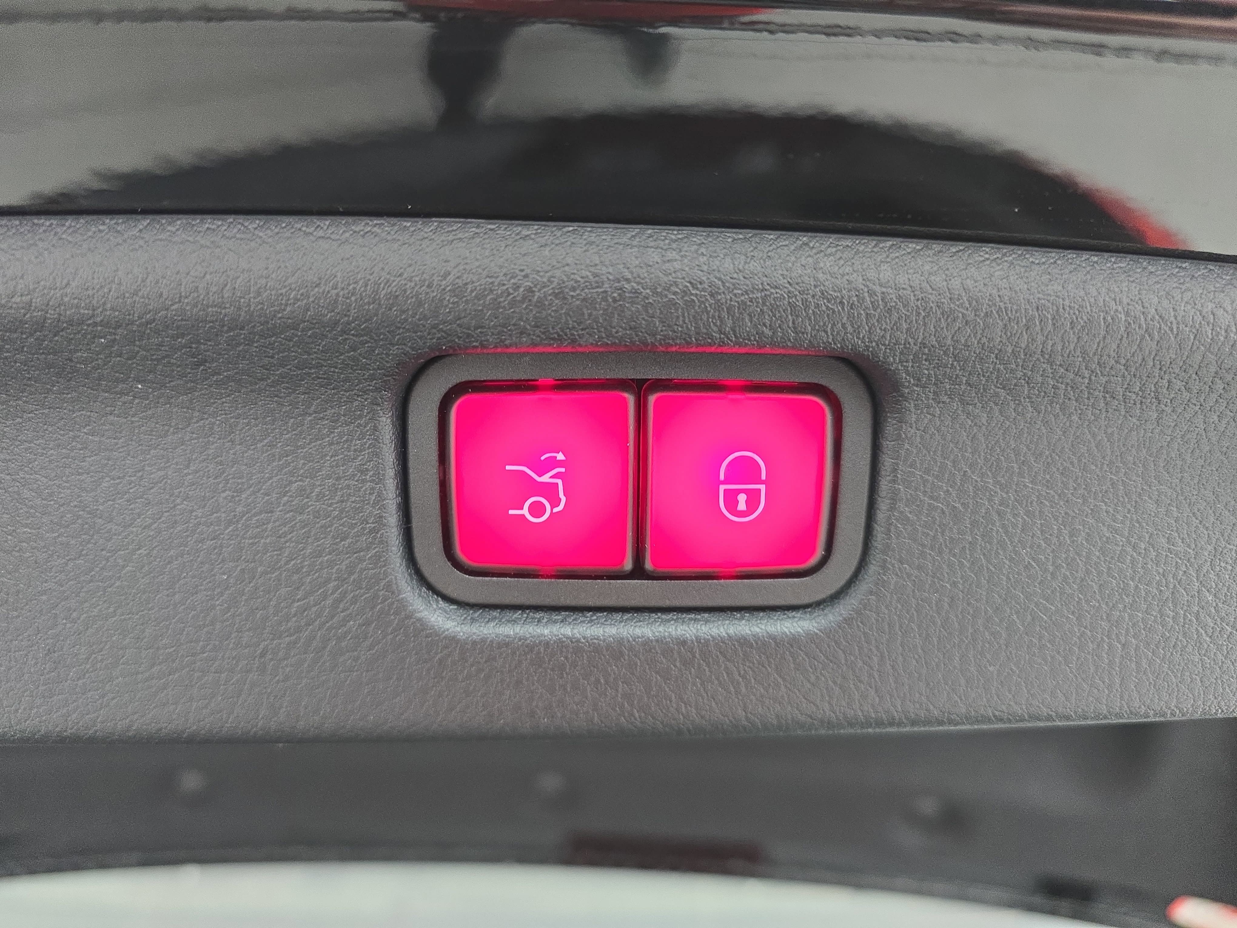 Certified 2022 Mercedes-Benz C 300 4MATIC Sedan image 13