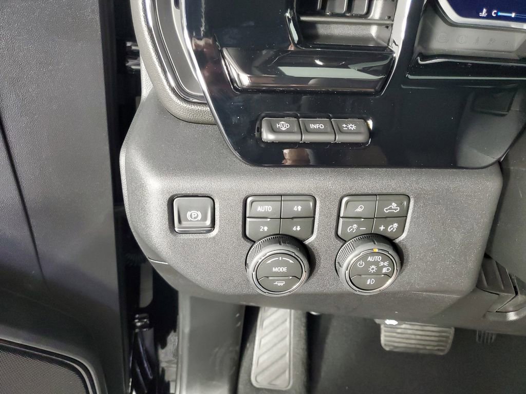 New 2026 Chevrolet Silverado 2500 ZR2 AWD/4WD image 31