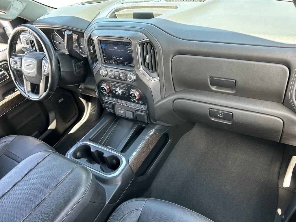 Used 2023 GMC Sierra 2500 Denali w/ Denali Black Diamond Edition AWD/4WD image 29