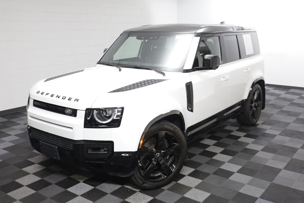 Certified 2025 Land Rover Defender 110 V8 AWD/4WD image 2