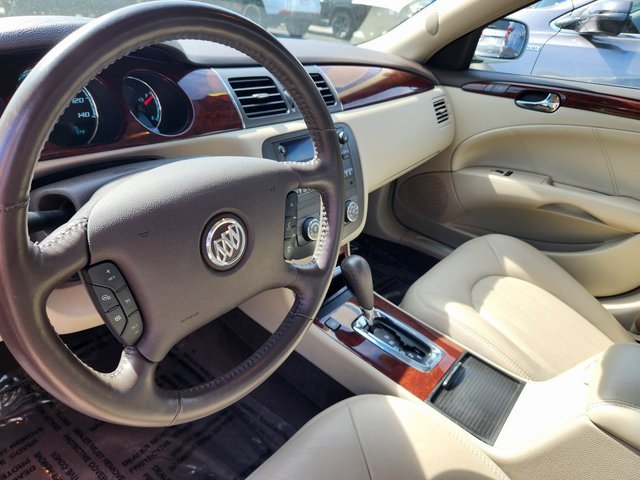Used 2010 Buick Lucerne CXL image 12