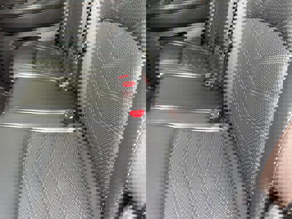 Used 2023 Nissan Pathfinder Platinum w/ Lighting Package (N92) image 35