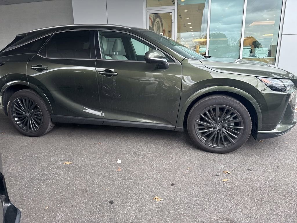 Used 2025 Lexus RX 350h image 2