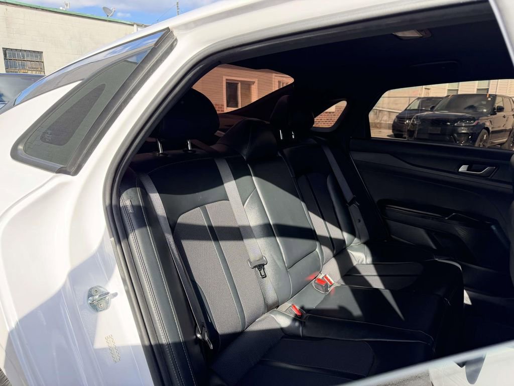 Used 2022 Kia K5 GT-Line image 13