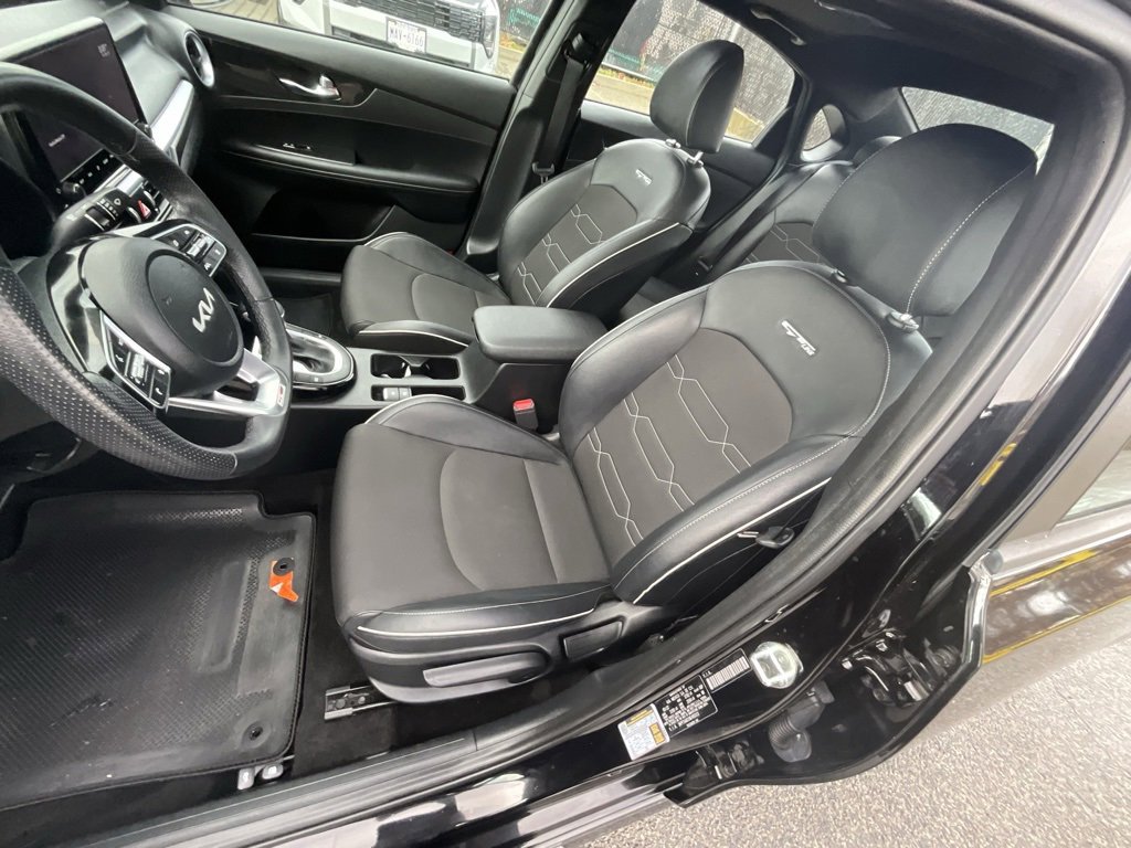 Used 2022 Kia Forte GT-Line w/ GT-Line Premium Package image 10