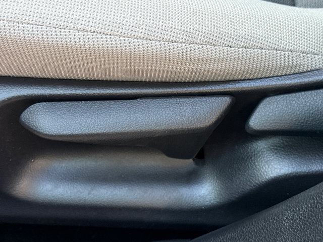 Used 2025 Toyota Corolla LE FWD image 18