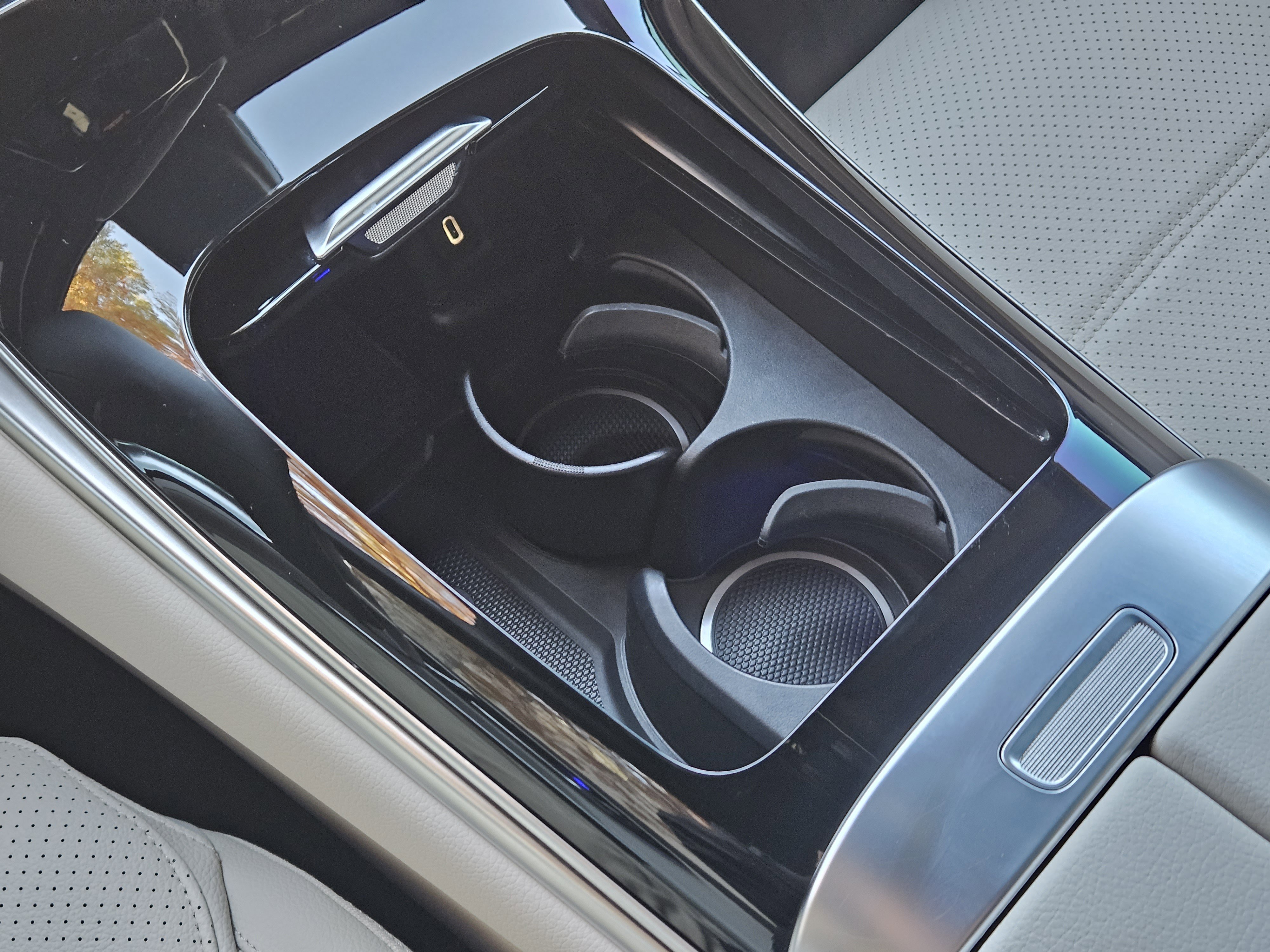 Certified 2025 Mercedes-Benz GLC 300 image 18