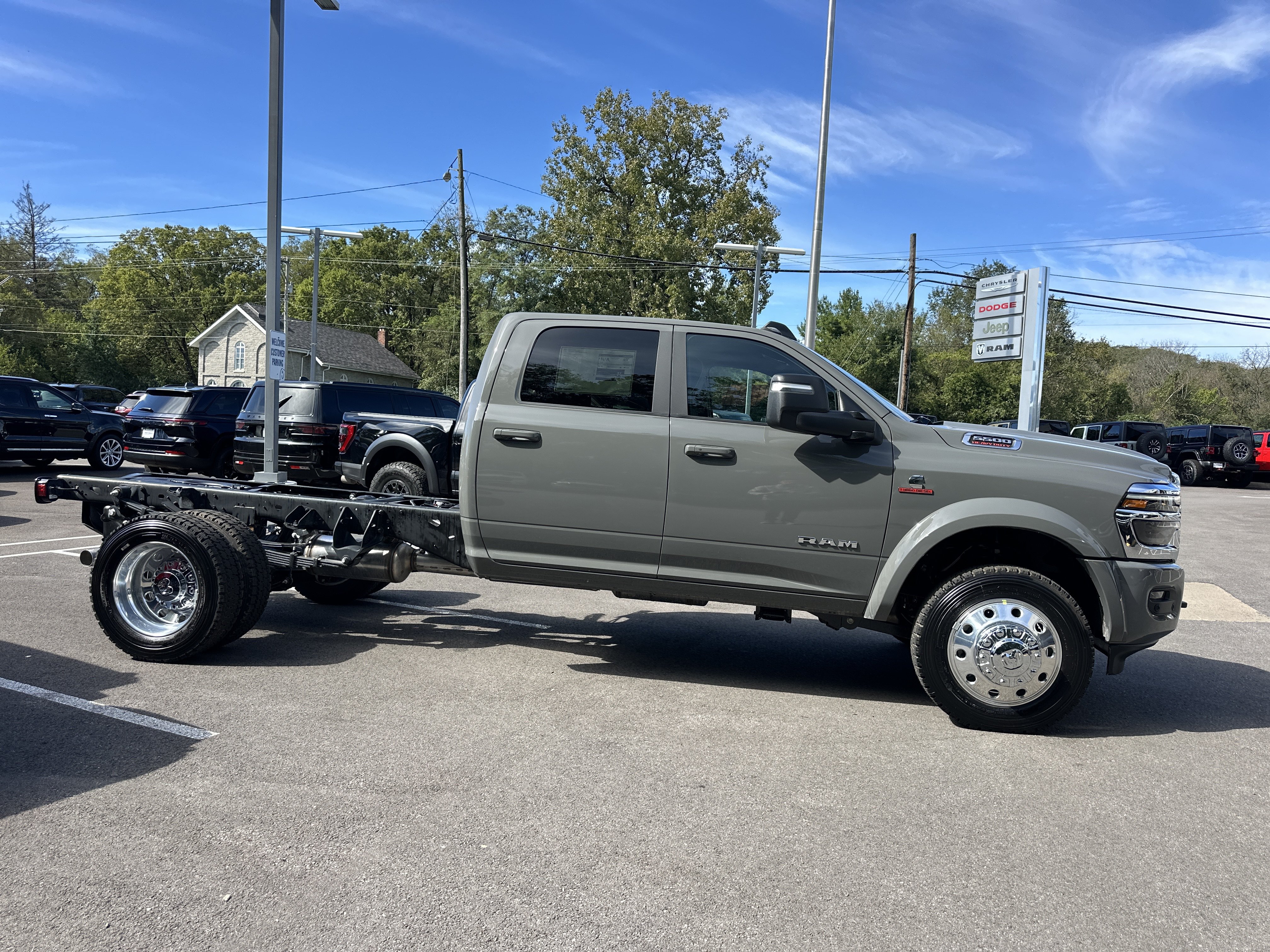 New 2027 RAM 5500 4x4 Crew Cab w/ Laramie Trim Package image 20