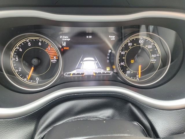 Used 2017 Jeep Cherokee Overland w/ Technology Group AWD/4WD image 23