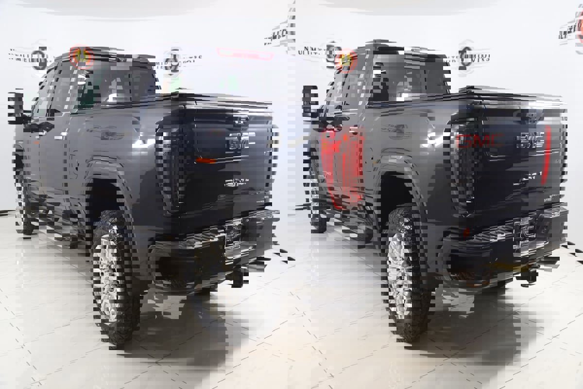 Used 2022 GMC Sierra 2500 Denali w/ Snow Plow Prep/Camper Package image 4