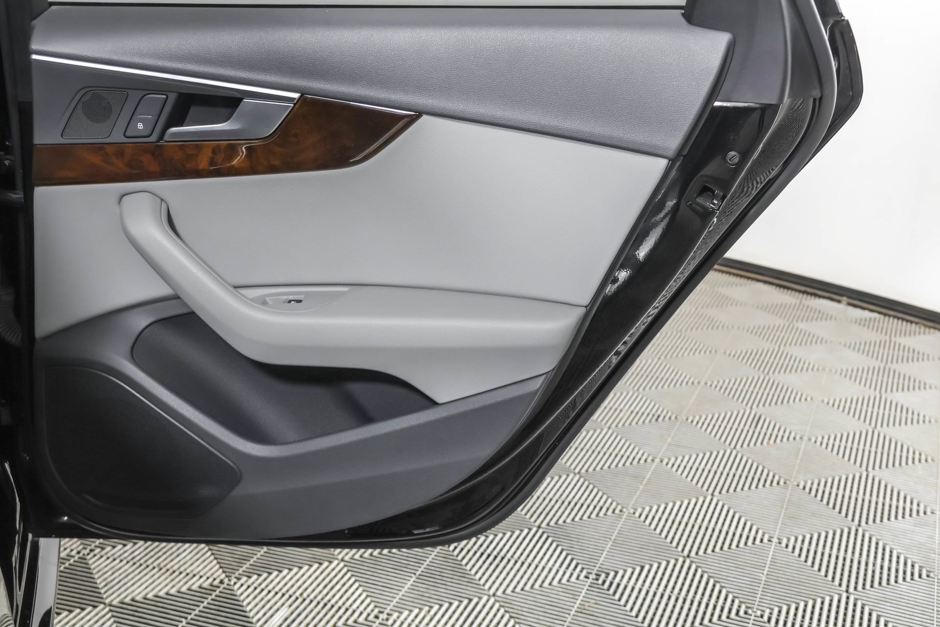 Used 2019 Audi A4 2.0T Premium w/ Convenience Package image 45