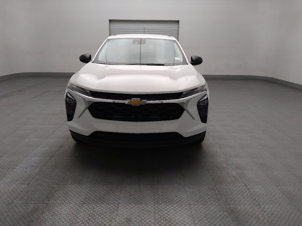 Used 2025 Chevrolet Trax LS FWD image 15