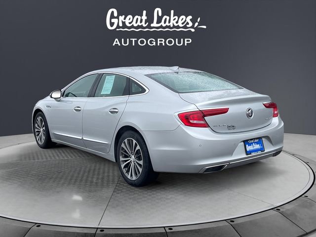 Used 2017 Buick LaCrosse Essence FWD image 3