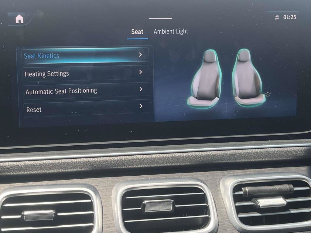 Certified 2025 Mercedes-Benz GLE 350 4MATIC w/ AMG Line Exterior image 26