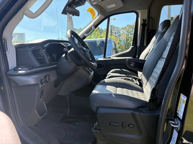 New 2026 Ford Transit 250 148 Medium Roof Extended AWD image 9
