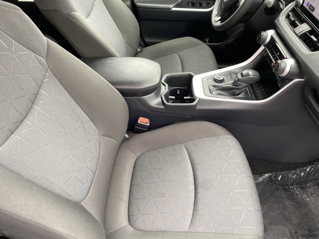 Certified 2025 Toyota RAV4 XLE AWD/4WD image 16