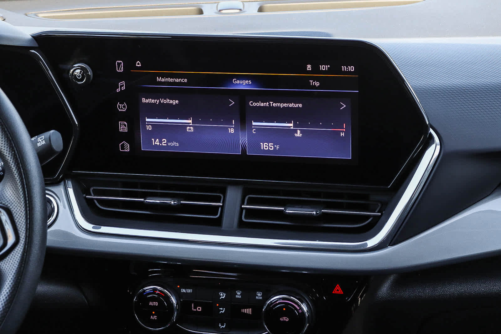 Used 2024 Chevrolet Trax LT image 13