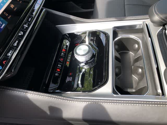 New 2026 Jeep Grand Wagoneer Limited AWD/4WD image 25