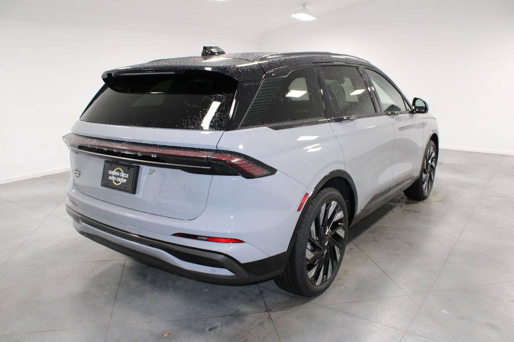 New 2026 Lincoln Nautilus Reserve w/ Jet Appearance Package image 8